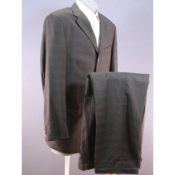 Claiborne Men's 2 Piece Suit Mens Gray Plaid 3 Btn Wool 42L Pleated 33" Waist - Picture 1 of 11
